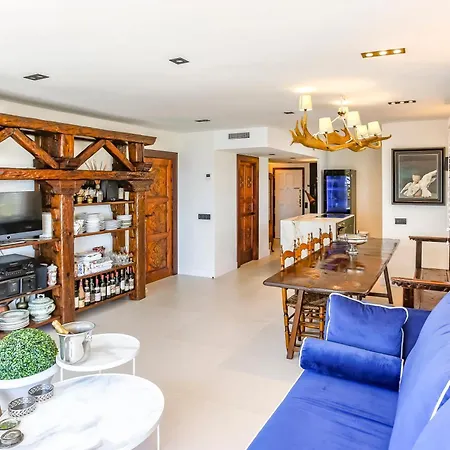 Infinity Jupi Sea * Sitges