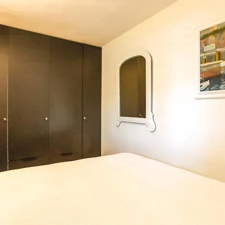 Infinity Jupi Sea Apartment