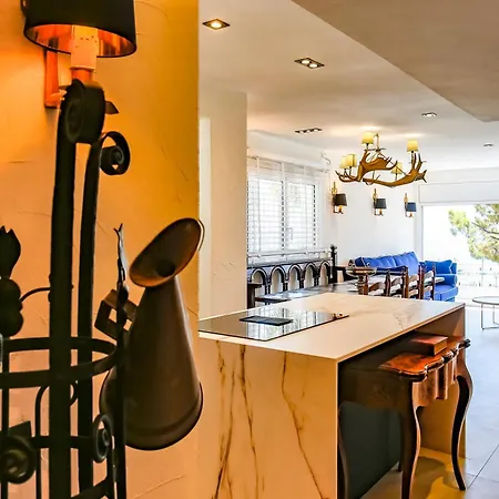 Infinity Jupi Sea Sitges