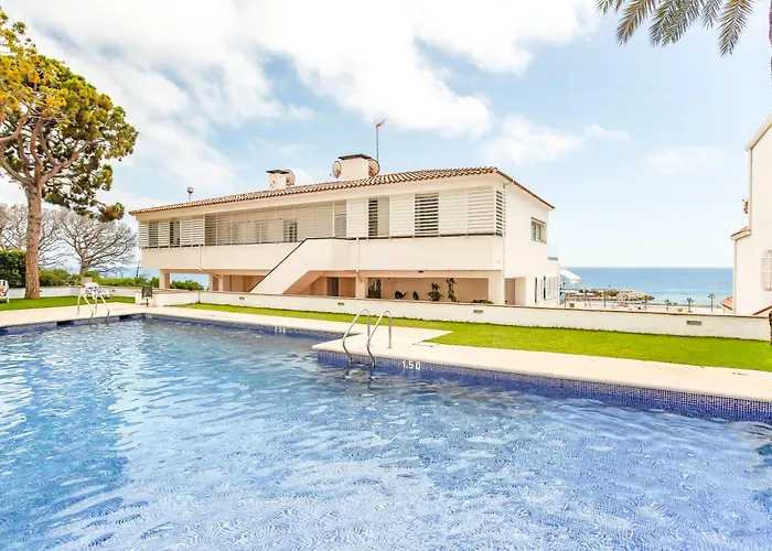 Infinity Jupi Sea * Sitges